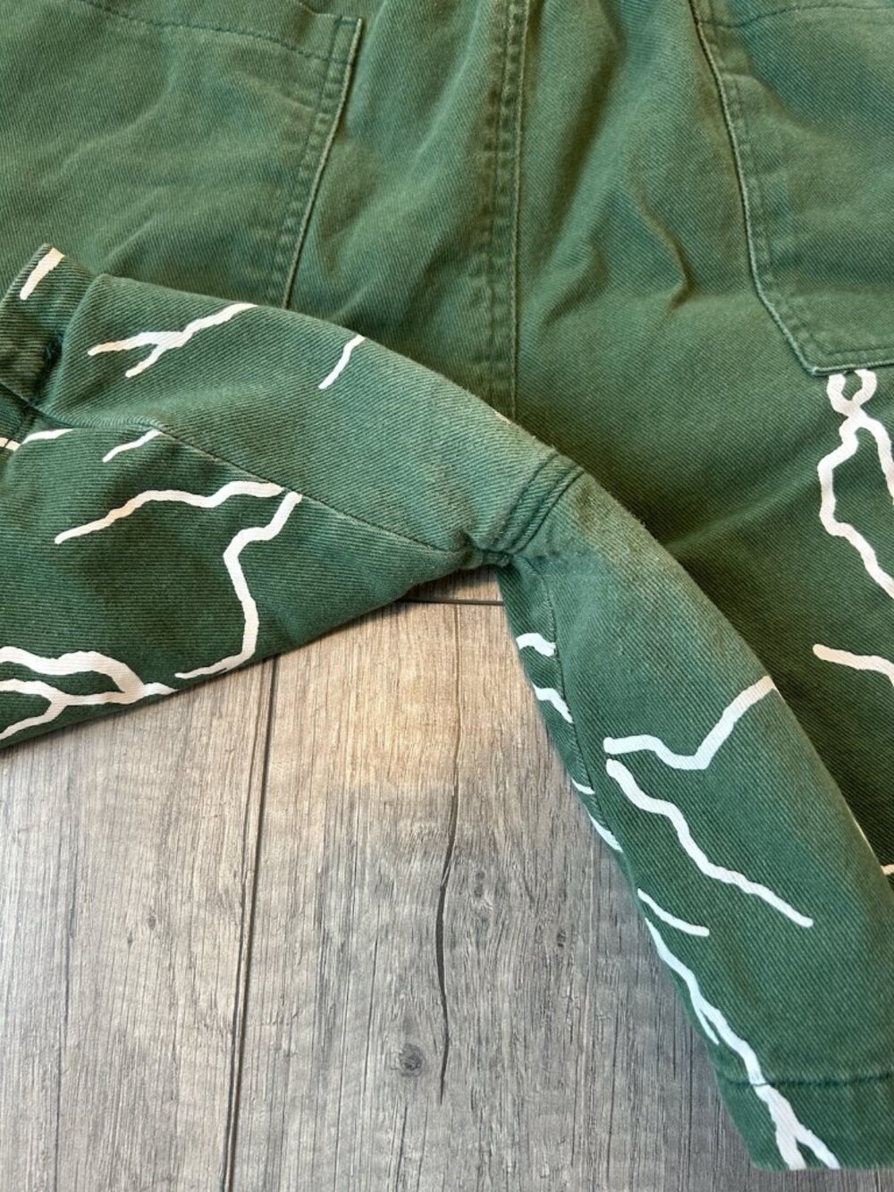 All Eye Gaze Lightning Graphic Green Drawstring Shorts Cotton Men’s S Streetwear - Picture 14 of 14